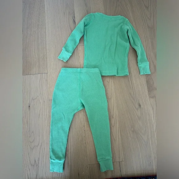 Noble Organic Waffle Pajama Set in Key Lime 3T - Picture 2 of 3